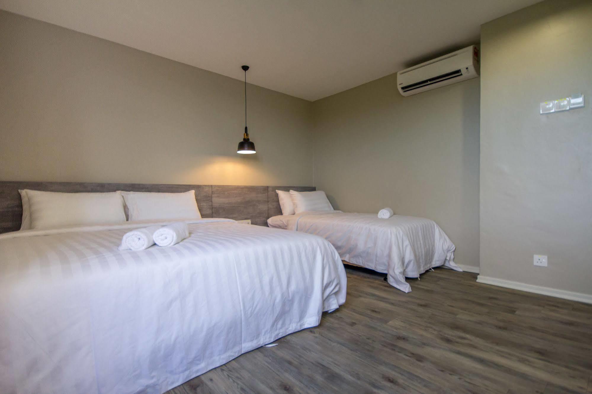 בוקיט מרטג'אם Chariton Hotel Alma מראה חיצוני תמונה